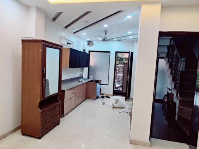 4 BHK Independent Builder Floor in Sector 6 Rohini for resale New Delhi. The reference number is 20219238