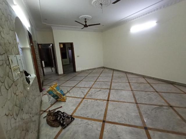4 BHK Independent Builder Floor in Sector 7 Rohini for rent New Delhi. The reference number is 20038277