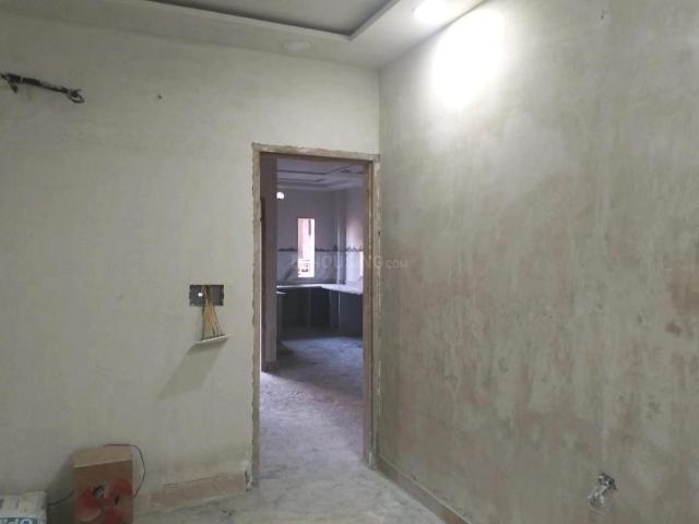 4 BHK Independent Builder Floor in Sector 7 Rohini for resale New Delhi. The reference number is 19082305