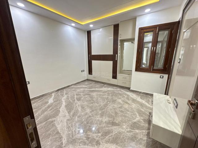 4 BHK Independent Builder Floor in Sector 7 Rohini for resale New Delhi. The reference number is 20538346