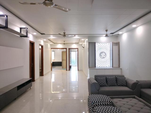 4 BHK Independent Builder Floor in Sector 85 for resale Faridabad. The reference number is 18146826