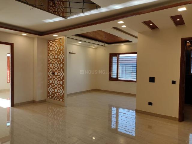 4 BHK Independent Builder Floor in Sector 85 for resale Faridabad. The reference number is 20372309