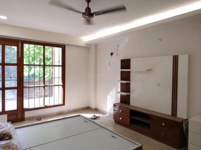 4 BHK Independent Builder Floor in Sector 8 Dwarka for rent New Delhi. The reference number is 21125685
