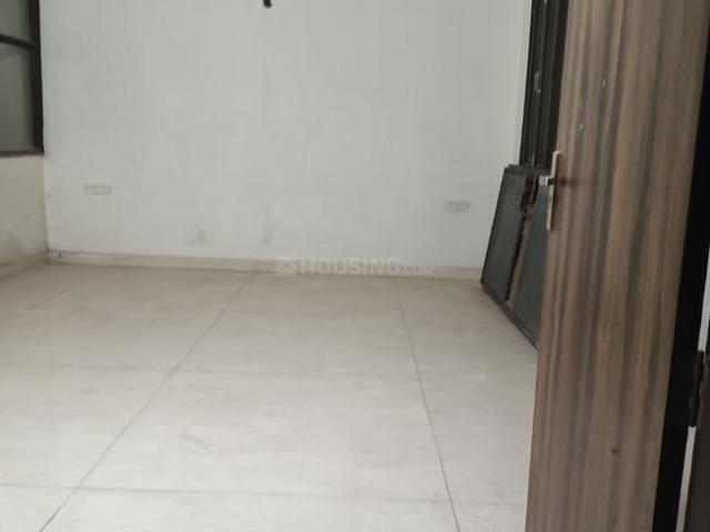 4 BHK Independent Builder Floor in Sector 8 Dwarka for resale New Delhi. The reference number is 21103540