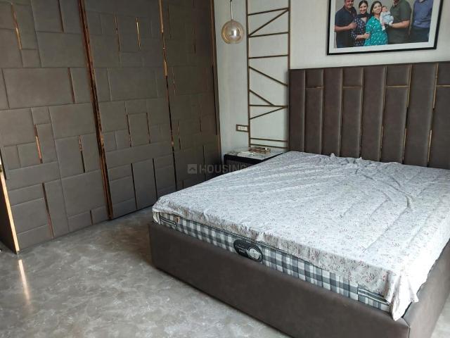 4 BHK Independent Builder Floor in Sector 92 for rent Noida. The reference number is 17375819