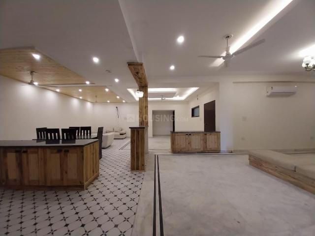 4 BHK Independent Builder Floor in Sector 108 for rent Noida. The reference number is 20716827