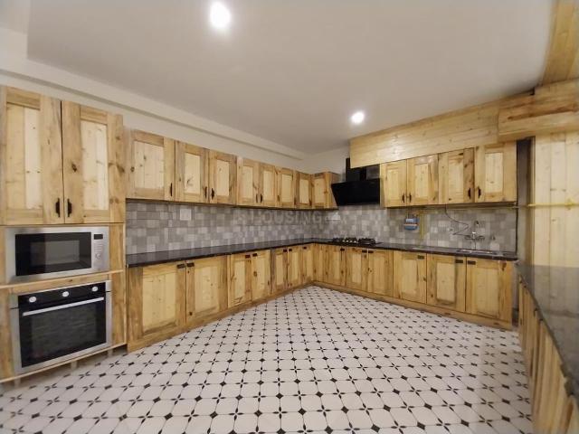 4 BHK Independent Builder Floor in Sector 108 for rent Noida. The reference number is 21315914