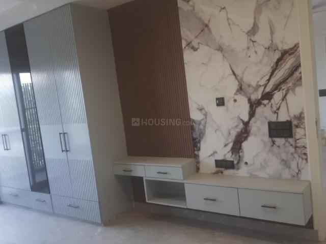 4 BHK Independent Builder Floor in Sector 10 for rent Gurgaon. The reference number is 21237438