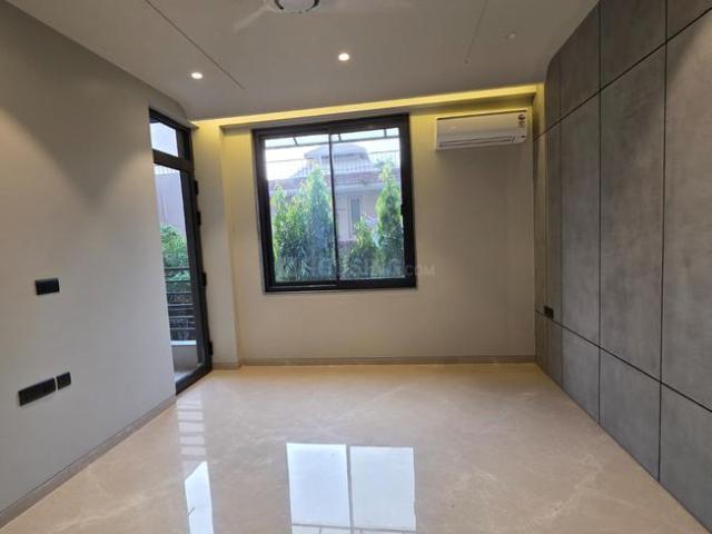 4 BHK Independent Builder Floor in Sector 10 for resale Gurgaon. The reference number is 19877197
