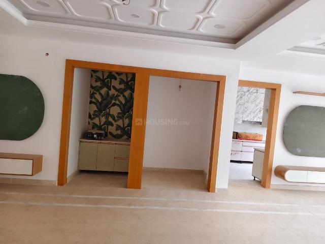 4 BHK Independent Builder Floor in Sector 10 for resale Gurgaon. The reference number is 20827040