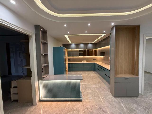 4 BHK Independent Builder Floor in Sector 10A for rent Gurgaon. The reference number is 20945916