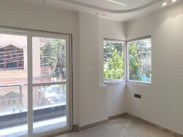 4 BHK Independent Builder Floor in Sector 11 Rohini for resale New Delhi. The reference number is 19262220