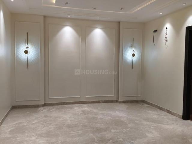 4 BHK Independent Builder Floor in Sector 11 Rohini for resale New Delhi. The reference number is 20778054