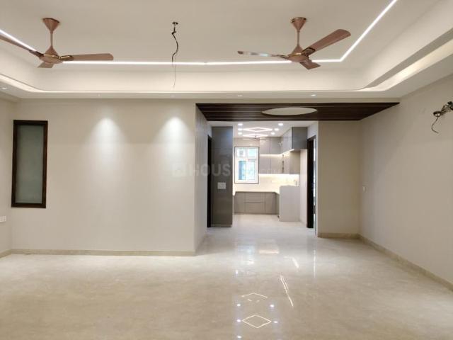 4 BHK Independent Builder Floor in Sector 17 Dwarka for resale New Delhi. The reference number is 21180227
