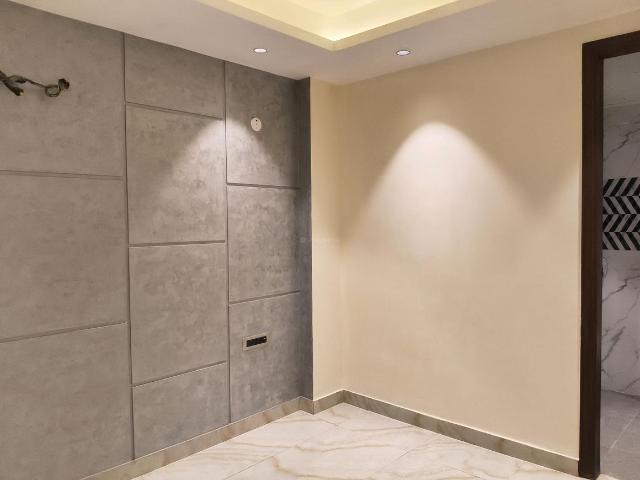 4 BHK Independent Builder Floor in Sector 14 for rent Gurgaon. The reference number is 18844353