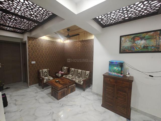 4 BHK Independent Builder Floor in Sector 18 for resale Noida. The reference number is 20699885