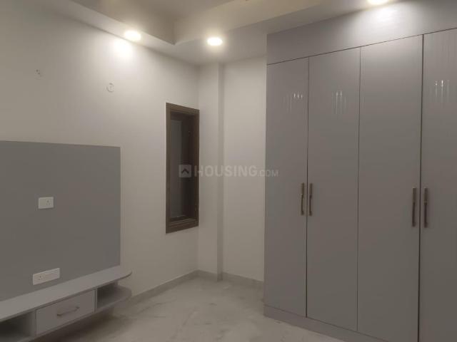 4 BHK Independent Builder Floor in Sector 23 Rohini for rent New Delhi. The reference number is 18549091