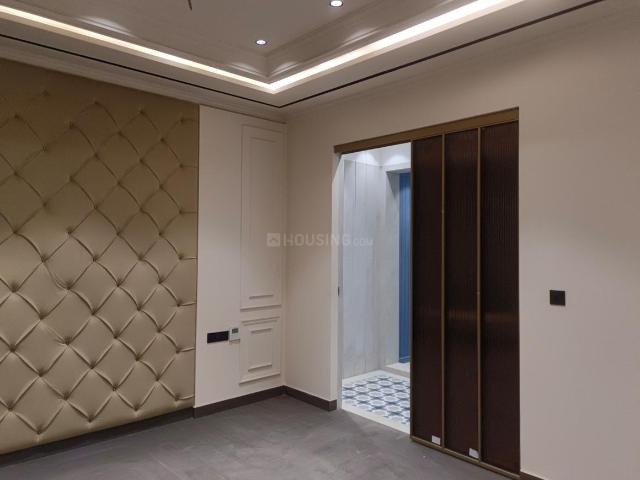4 BHK Independent Builder Floor in Sector 23 Rohini for rent New Delhi. The reference number is 19753321