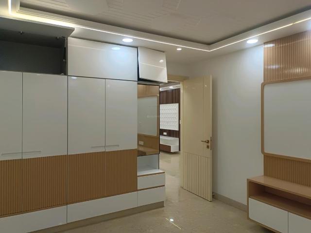 4 BHK Independent Builder Floor in Rohini Extension for resale New Delhi. The reference number is 21073073