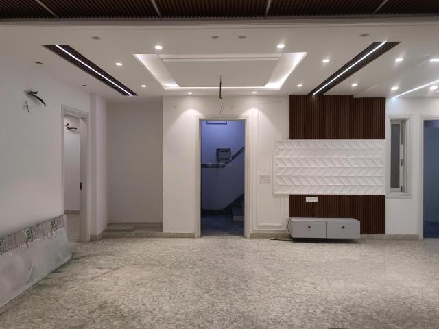 4 BHK Independent Builder Floor in Sector 20 Rohini for resale New Delhi. The reference number is 20495941