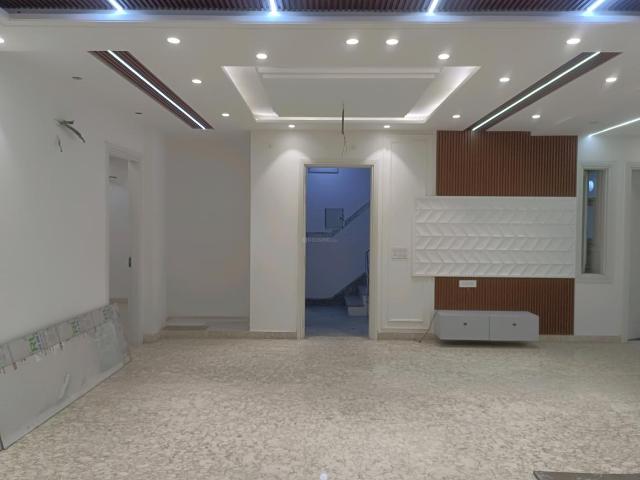 4 BHK Independent Builder Floor in Sector 20 Rohini for resale New Delhi. The reference number is 20029699