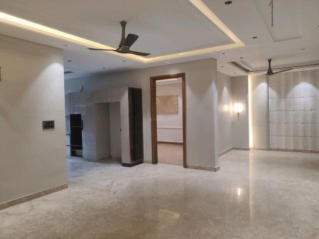 4 BHK Independent Builder Floor in Sector 21C for resale Faridabad. The reference number is 19902847