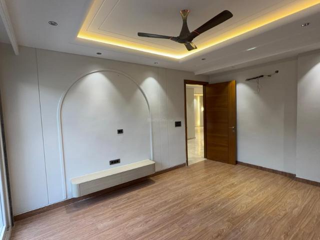 4 BHK Independent Builder Floor in Sector 21C for resale Faridabad. The reference number is 20828177
