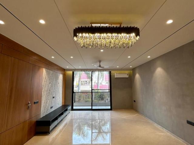 4 BHK Independent Builder Floor in Sector 22 for resale Gurgaon. The reference number is 21225036