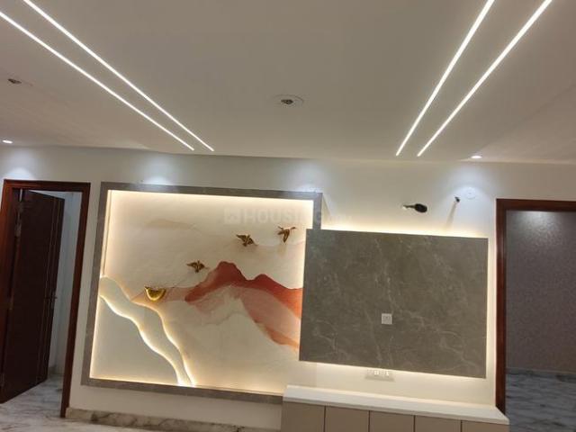 4 BHK Independent Builder Floor in Sector 24 Rohini for rent New Delhi. The reference number is 19292997