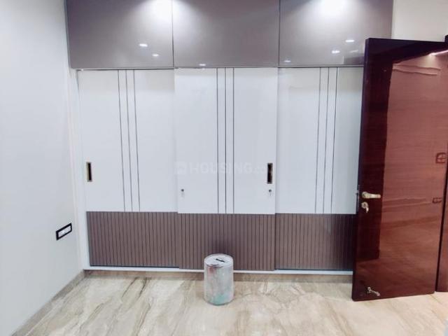 4 BHK Independent Builder Floor in Sector 24 Rohini for rent New Delhi. The reference number is 19919458