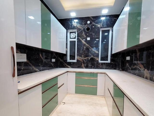 4 BHK Independent Builder Floor in Sector 24 Rohini for rent New Delhi. The reference number is 20457568
