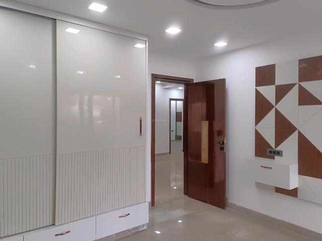 4 BHK Independent Builder Floor in Sector 24 Rohini for resale New Delhi. The reference number is 18284795