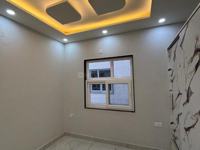4 BHK Independent Builder Floor in Sector 24 Rohini for resale New Delhi. The reference number is 20733052