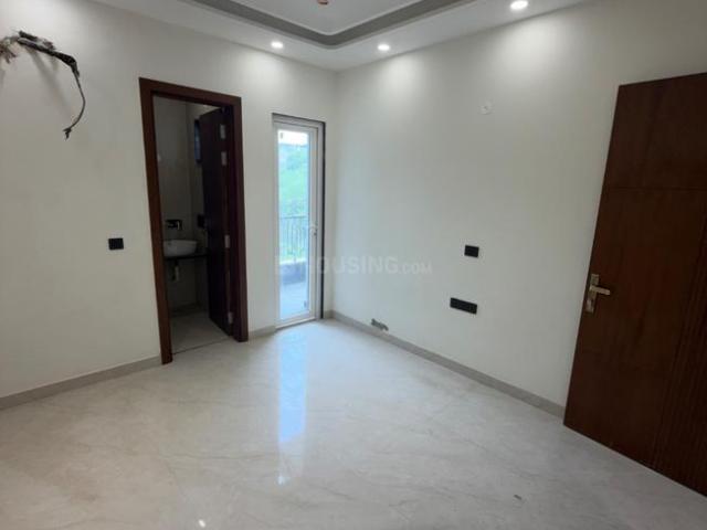 4 BHK Independent Builder Floor in Sector 24 Rohini for resale New Delhi. The reference number is 20789292