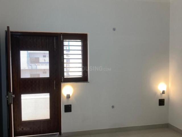 4 BHK Independent Builder Floor in Sector 30 for rent Faridabad. The reference number is 20707355