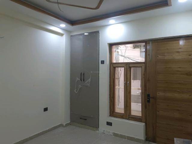 4 BHK Independent Builder Floor in Sector 37 for rent Faridabad. The reference number is 19875416