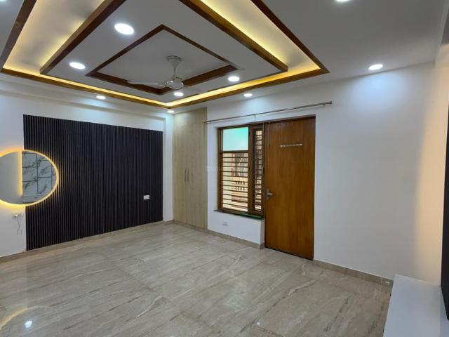 4 BHK Independent Builder Floor in Sector 35 for resale Faridabad. The reference number is 20358664