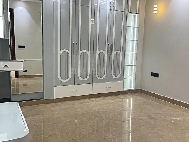 4 BHK Independent Builder Floor in Sector 3 Rohini for resale New Delhi. The reference number is 20176622