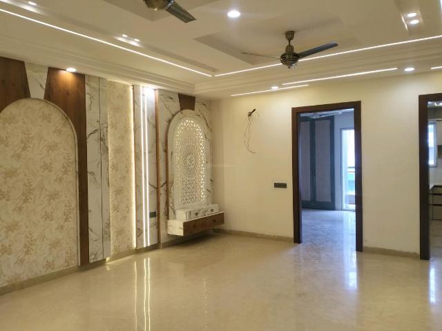 4 BHK Independent Builder Floor in Shahdara for resale New Delhi. The reference number is 19913909