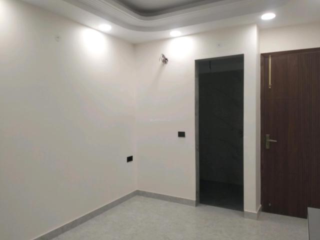 4 BHK Independent Builder Floor in Shahdara for resale New Delhi. The reference number is 21318721