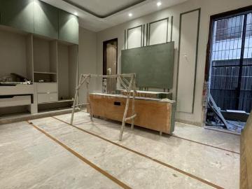 4 BHK Independent Builder Floor in Shakti Nagar for resale New Delhi. The reference number is 19535108