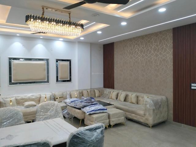 4 BHK Independent Builder Floor in Shakurpur for resale New Delhi. The reference number is 19563214
