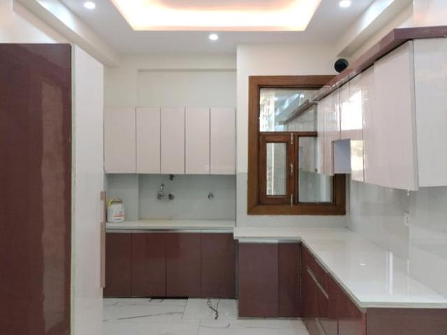4 BHK Independent Builder Floor in Shalimar Garden for resale Ghaziabad. The reference number is 17994561