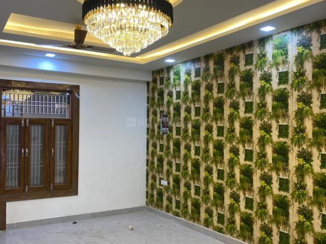4 BHK Independent Builder Floor in Shalimar Garden for resale Ghaziabad. The reference number is 19801435