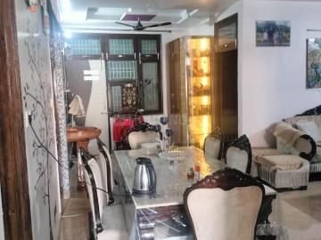 4 BHK Independent Builder Floor in Shastri Nagar for resale Ghaziabad. The reference number is 17078048
