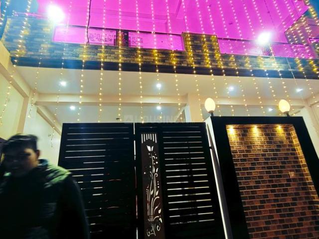 4 BHK Independent Builder Floor in Shivpur for rent Varanasi. The reference number is 17141275