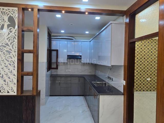 4 BHK Independent Builder Floor in Siddharth Vihar for resale Ghaziabad. The reference number is 19368044