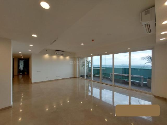 4 BHK Independent Builder Floor in South Extension I for resale New Delhi. The reference number is 12749446