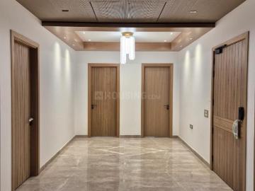 4 BHK Independent Builder Floor in South Extension II for resale New Delhi. The reference number is 18654934
