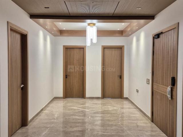 4 BHK Independent Builder Floor in South Extension II for resale New Delhi. The reference number is 18654934